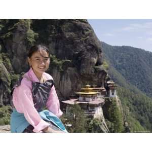  Bhutanese Woman, Taktshang Goemba (Tigers Nest) Monastery 