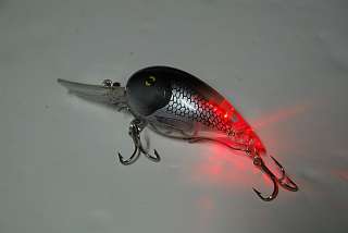 Flashing Light FISHING LURE BAIT Fish Crankbait MINNOW  