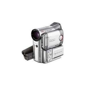  Canon MVX35i   Camcorder   2.23 Mpix   optical zoom 10 x   Mini DV 