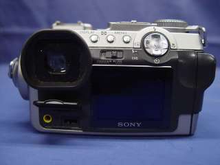 Sony Cyber shot Digital Still Camera 5.0 Megapixel DSC F707 for REPAIR 