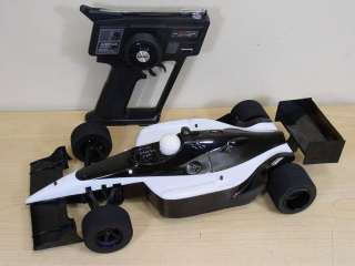   VINTAGE KYOSHO 1/10 SCALE INDY F1 ELECTRIC RC CAR   RUNS GREAT  