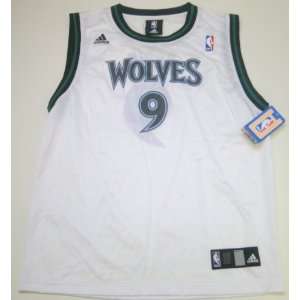   Timberwolves Ricky Rubio Youth Large White Replica Jersey (Size 14 16