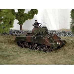    HaT Industries 1/72 Sherman Firefly Tank Kit (2) Toys & Games